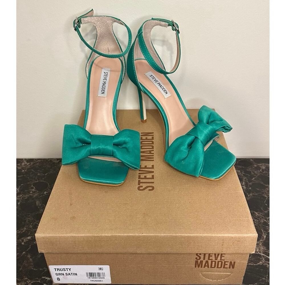 Steve Madden Trusty Green Satin Bow Heels - US Size 8